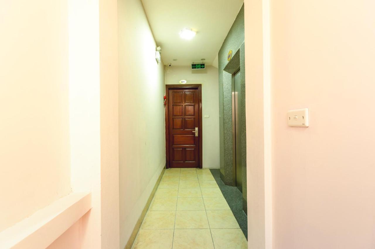 Oyo 653 Huong Thao Hotel Hanoi Exterior photo